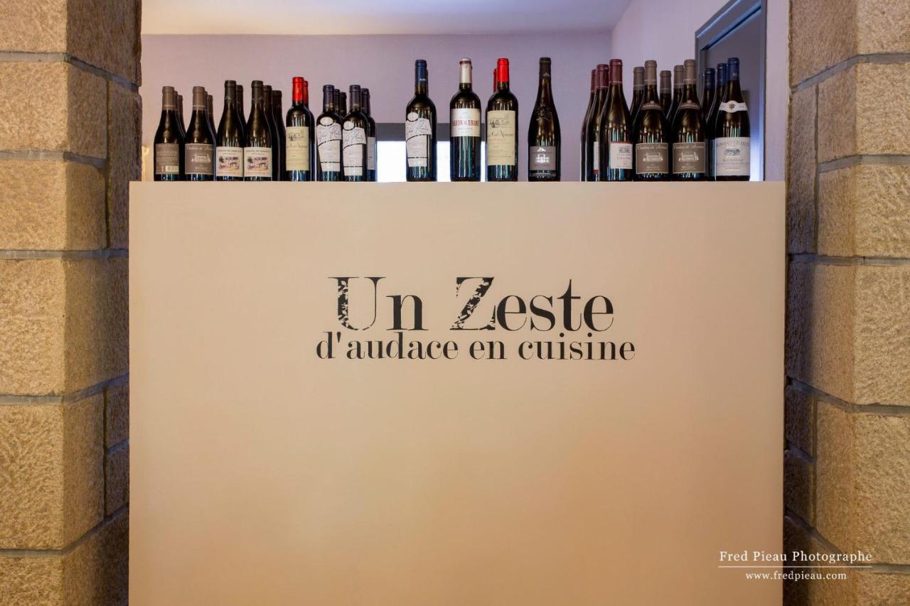 Le Vieux Moulin Hotell Hédé Eksteriør bilde