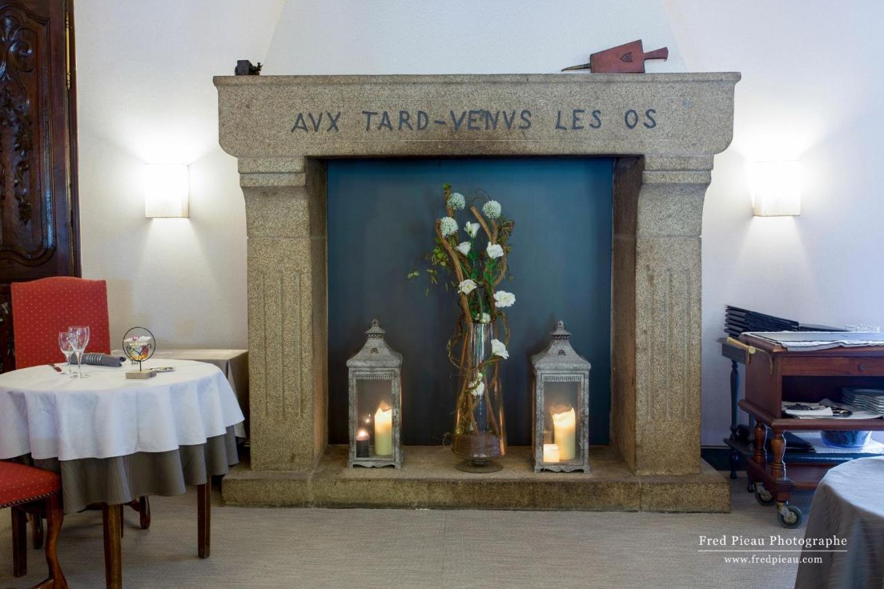 Le Vieux Moulin Hotell Hédé Eksteriør bilde